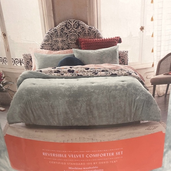 Opalhouse Bedding Opalhouse Boho King Comforter Reversible Velvet